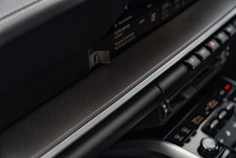 Porsche 911 Turbo S PDK Coupe 23