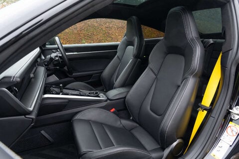 Porsche 911 Turbo S PDK Coupe 9