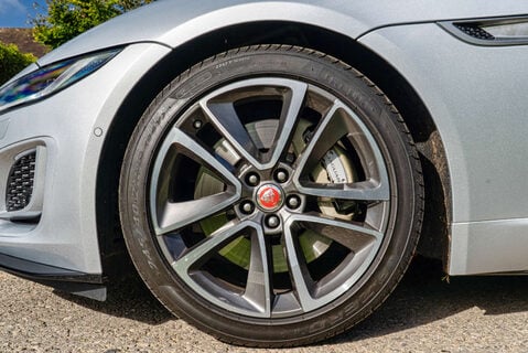 Jaguar F-Type 2.0 F-Type I4 R-Dynamic Auto 2dr 6