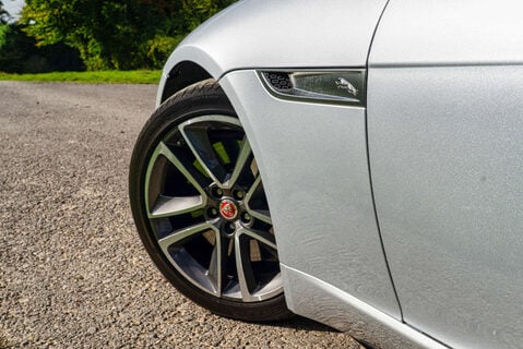 Jaguar F-Type 2.0 F-Type I4 R-Dynamic Auto 2dr 18