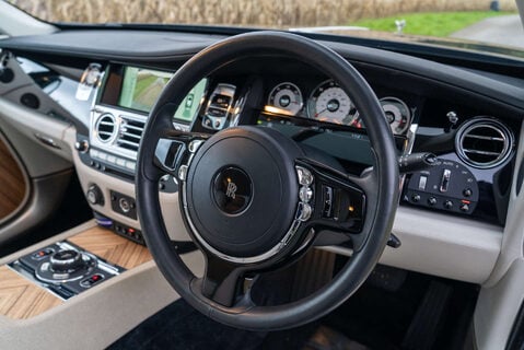 Rolls-Royce Wraith Wraith 13
