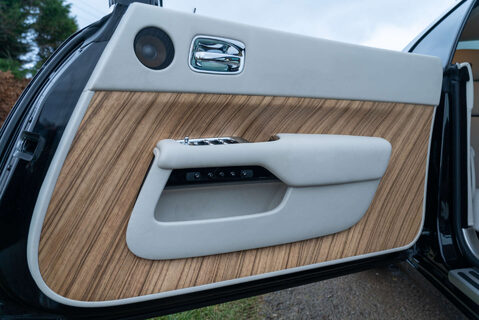 Rolls-Royce Wraith Wraith 17