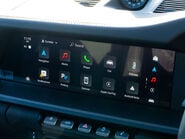 Porsche 911 Carrera 4 GTS HEV 16