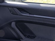 Porsche 911 Carrera 4 GTS HEV 18