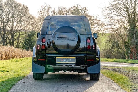 Land Rover Defender P400e XS Edition PHEV 26