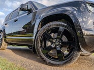 Land Rover Defender P400e XS Edition PHEV 25