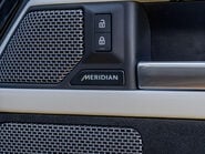 Land Rover Defender P400e XS Edition PHEV 18