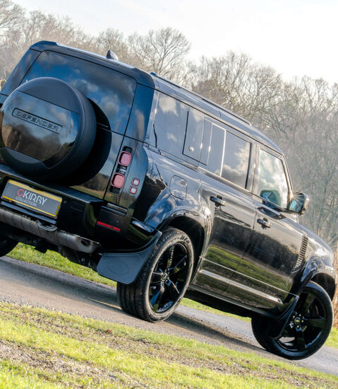 Land Rover Defender P400e XS Edition PHEV 1