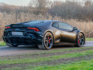 Lamborghini Huracan Evo LP 640-4 5