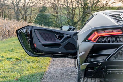 Lamborghini Huracan Evo LP 640-4 7