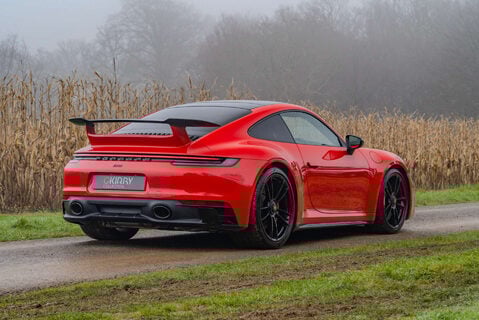 Porsche 911 Carrera GTS Manual 5