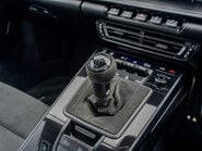 Porsche 911 Carrera GTS Manual 15
