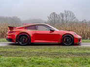 Porsche 911 Carrera GTS Manual 4