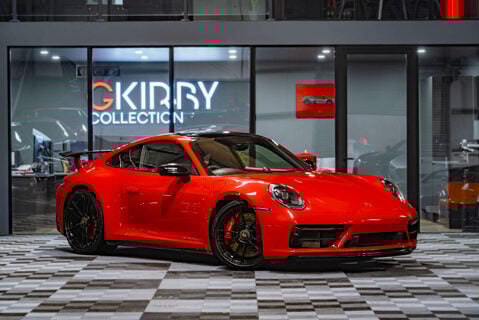 Porsche 911 Carrera GTS Manual 1