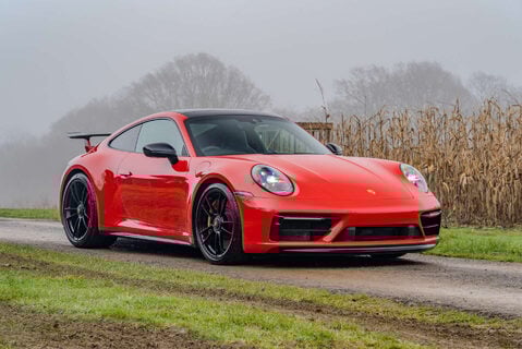 Porsche 911 Carrera GTS Manual 3