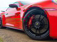 Porsche 911 Carrera GTS Manual 23