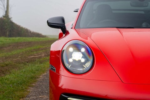 Porsche 911 Carrera GTS Manual 22