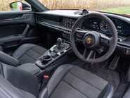 Porsche 911 Carrera GTS Manual 10