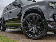 Land Rover Defender D300 X-Dynamic HSE URBAN 25