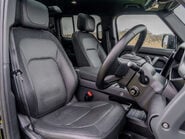 Land Rover Defender D300 X-Dynamic HSE URBAN 11
