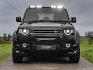 Land Rover Defender D300 X-Dynamic HSE URBAN 22