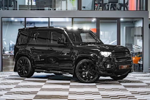 Land Rover Defender D300 X-Dynamic HSE URBAN 1