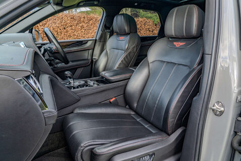 Bentley Bentayga 4.0 V8 7 Seats 9