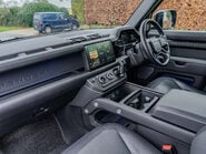 Land Rover Defender D300 X-Dynamic HSE URBAN 8