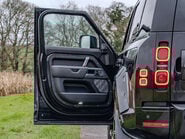 Land Rover Defender D300 X-Dynamic HSE URBAN 7