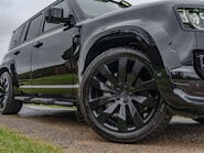 Land Rover Defender D300 X-Dynamic HSE URBAN 25