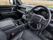Land Rover Defender D300 X-Dynamic HSE URBAN 10