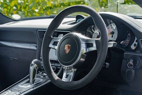 Porsche 911 GT3 3.8 PDK 14