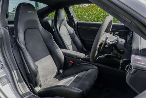 Porsche 911 GT3 3.8 PDK 12