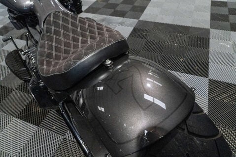 Harley-Davidson Softail Fat Boy Special Full Custom 9