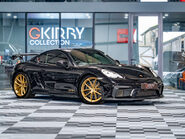 Porsche 718 Cayman GT4 1