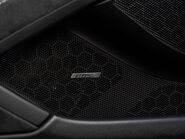 Porsche 718 Cayman GT4 18