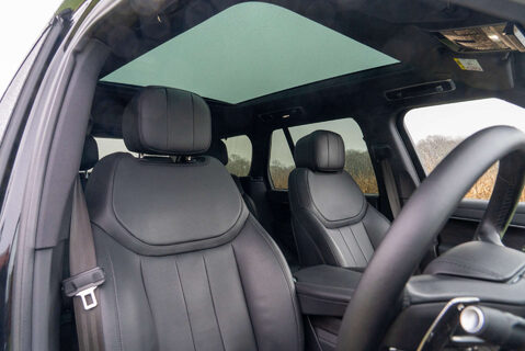 Land Rover Range Rover D350 HSE URBAN Automotive 11