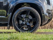 Land Rover Defender P400e XS Edition 6
