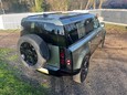 Land Rover Defender SE 36