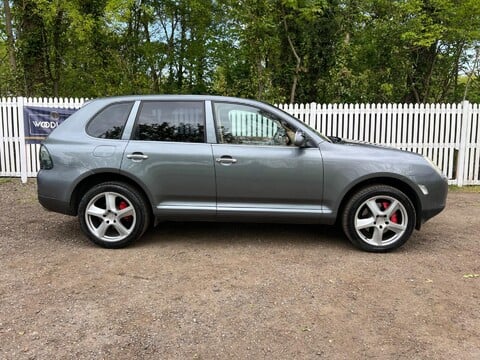 Porsche Cayenne TURBO 11