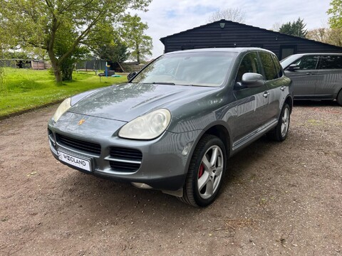 Porsche Cayenne TURBO 6