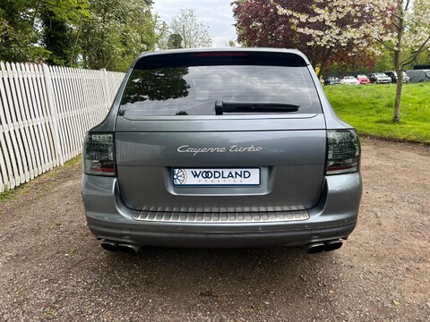 Porsche Cayenne TURBO 8