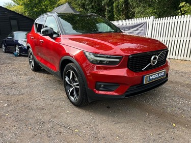 Volvo XC40 T4 R-DESIGN AWD 4