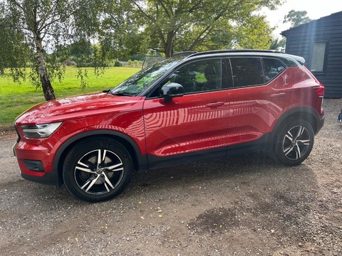 Volvo XC40 T4 R-DESIGN AWD 12