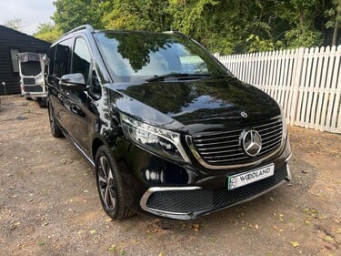 Mercedes-Benz Eqv EQV 300 SPORT PREMIUM 4