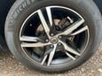 Volvo XC40 T4 R-DESIGN AWD 16