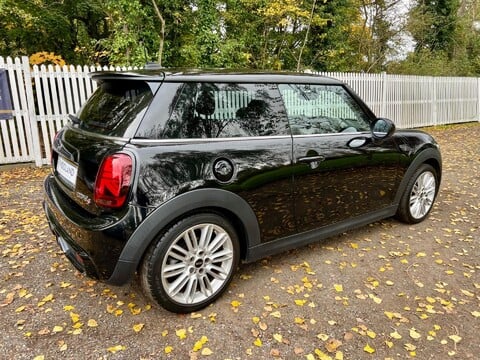 Mini Hatch COOPER S 19