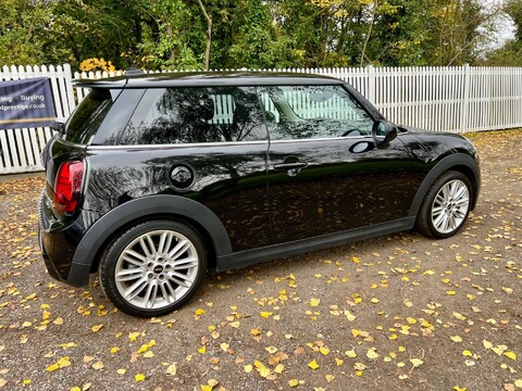 Mini Hatch COOPER S 18