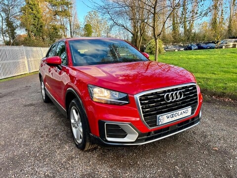 Audi Q2 TFSI SPORT 5