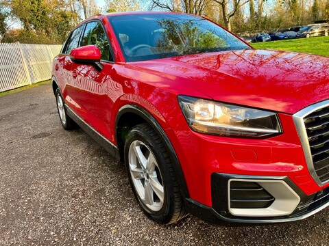 Audi Q2 TFSI SPORT 7